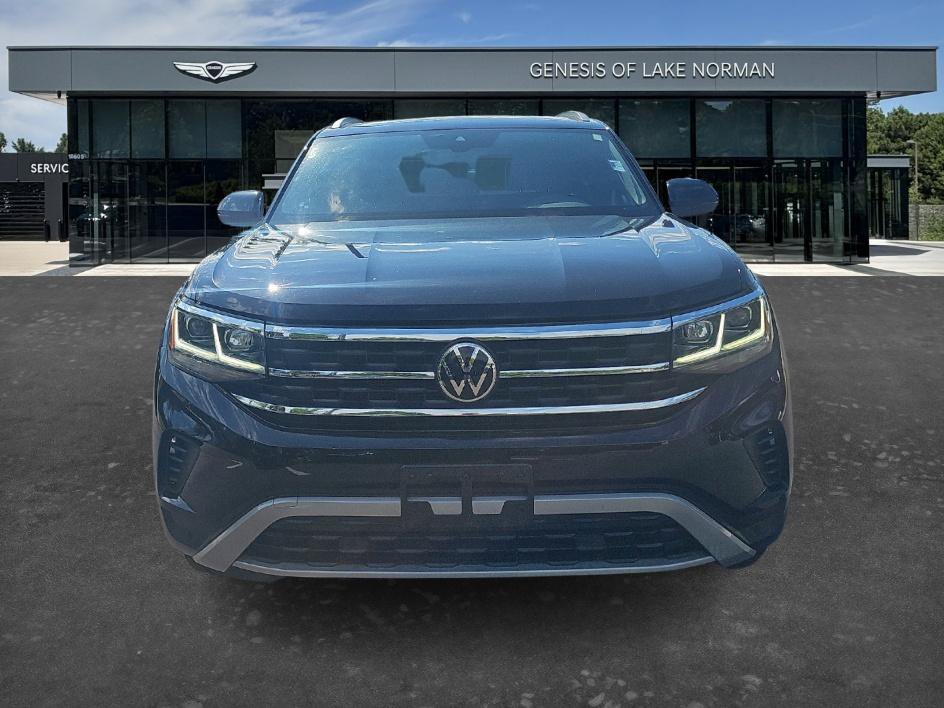 Used 2020 Volkswagen Atlas Cross Sport SEL AWD/4WD image 2