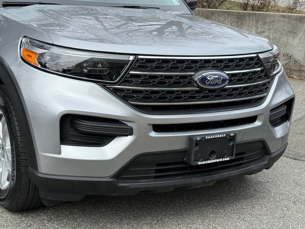 Used 2022 Ford Explorer XLT AWD/4WD image 7