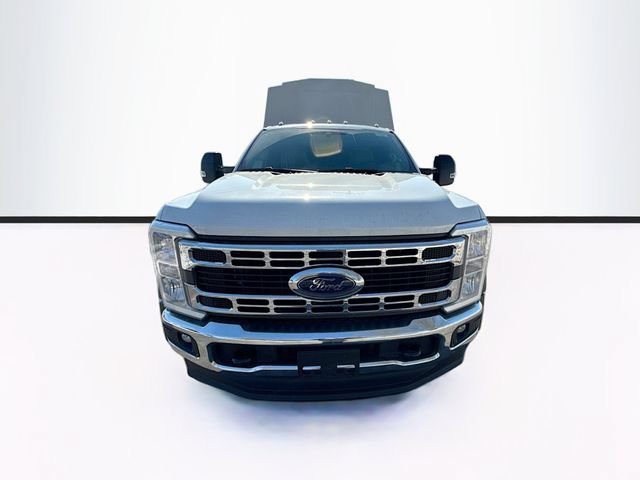 New 2026 Ford F550 4x4 Supercab Super Duty image 2