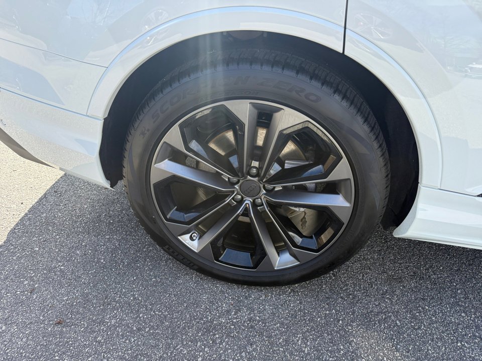 New 2026 Audi Q7 3.0T Premium Plus image 23