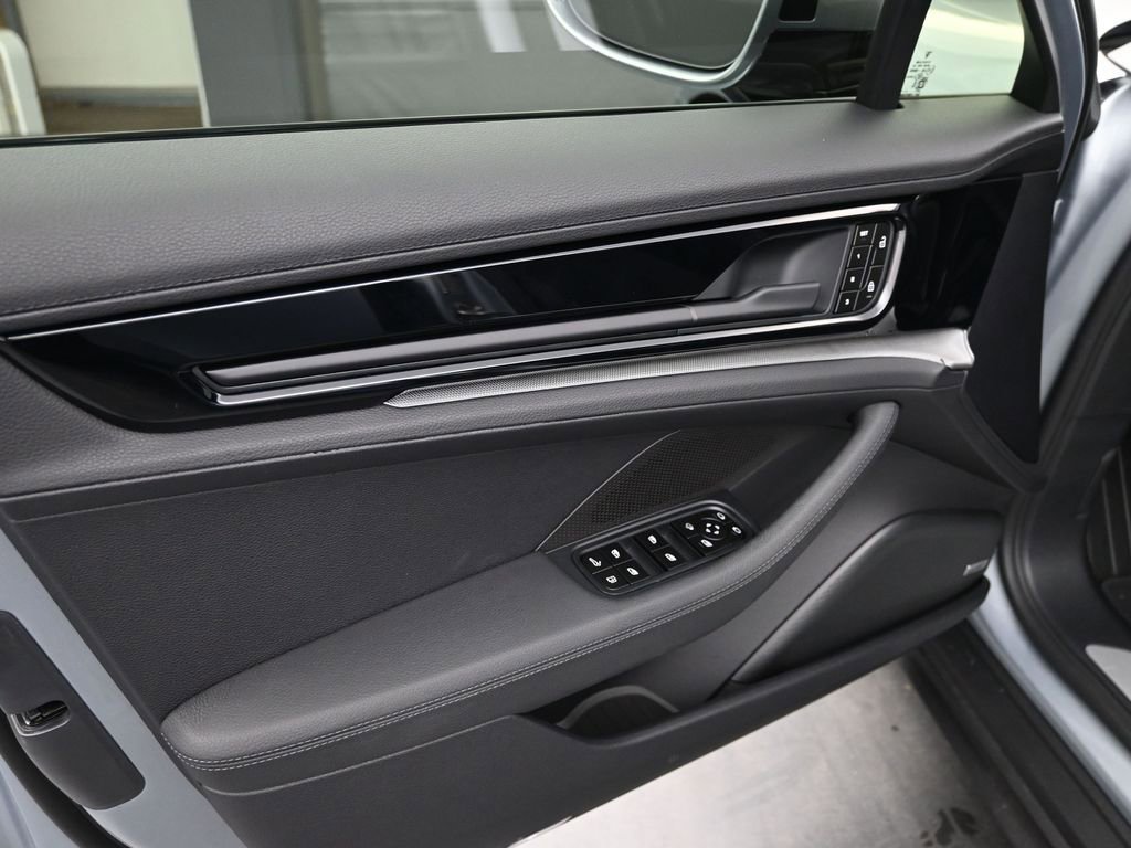 New 2026 Porsche Panamera 4 image 11