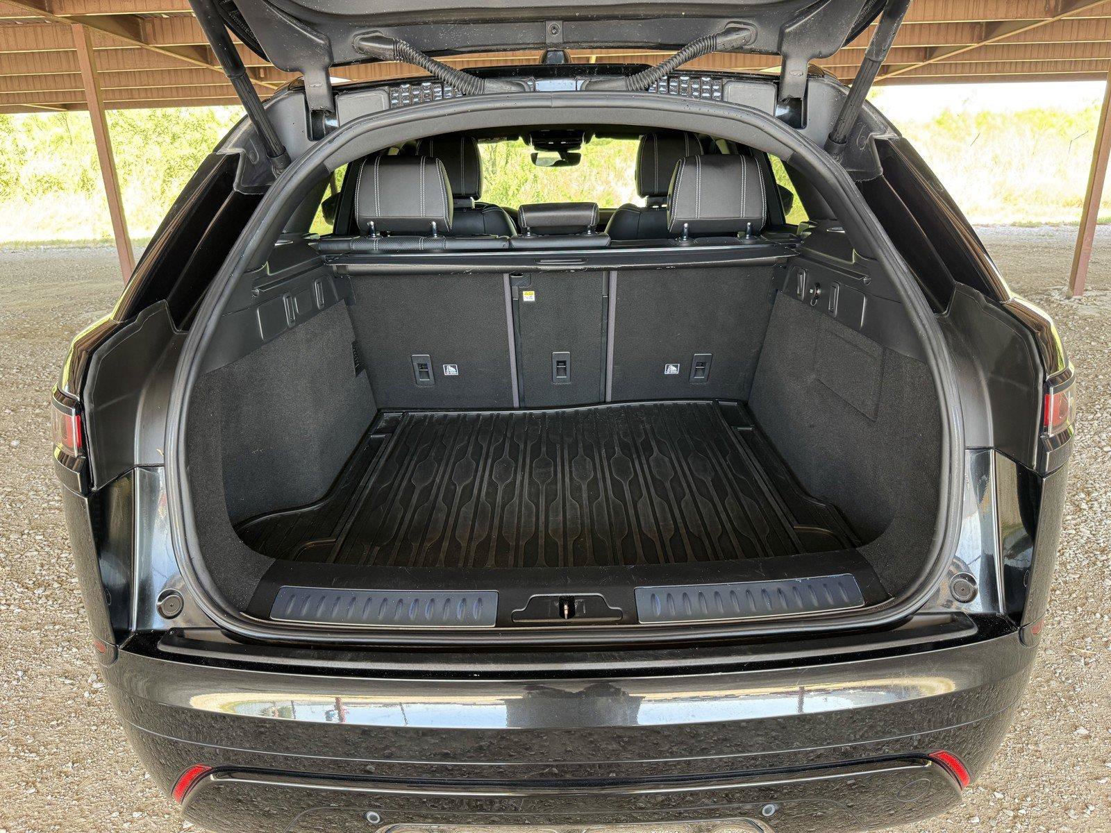 Used 2019 Land Rover Range Rover Velar R-Dynamic SE AWD/4WD image 38