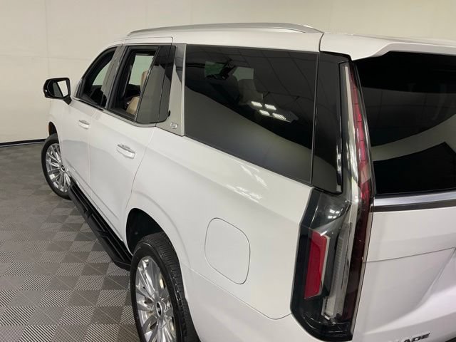 Used 2021 Cadillac Escalade Premium Luxury w/ Performance Package AWD/4WD image 34