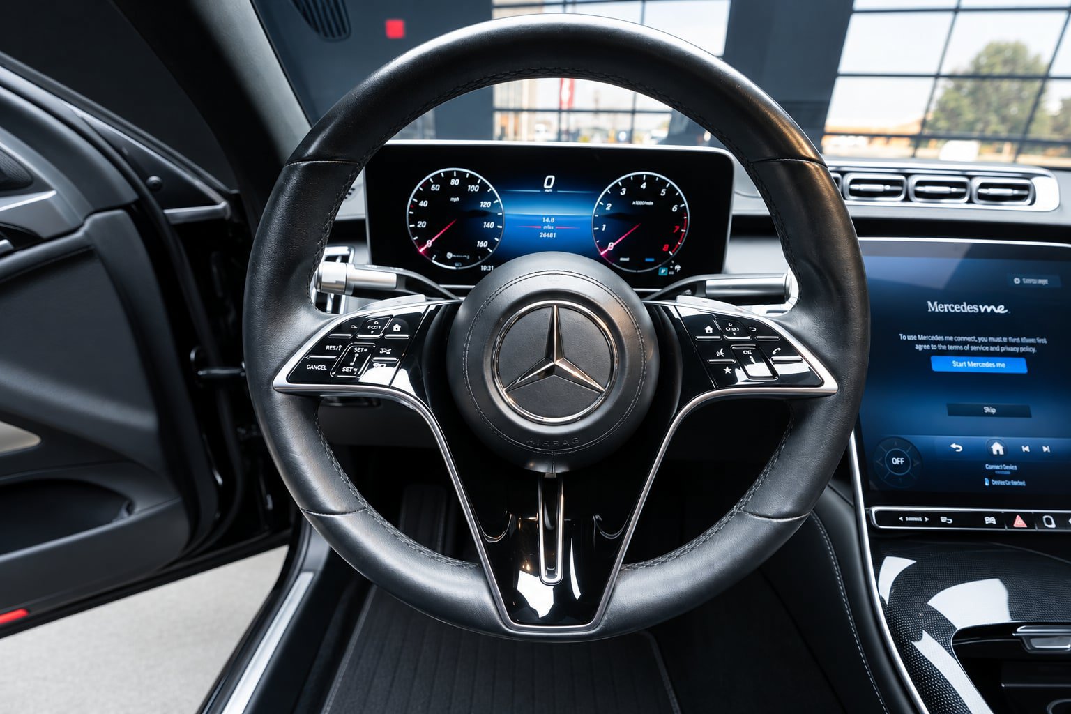 Used 2022 Mercedes-Benz S 500 4MATIC w/ AMG Line Package image 34