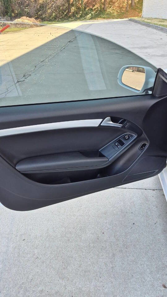 Used 2012 Audi A5 2.0T Premium image 27