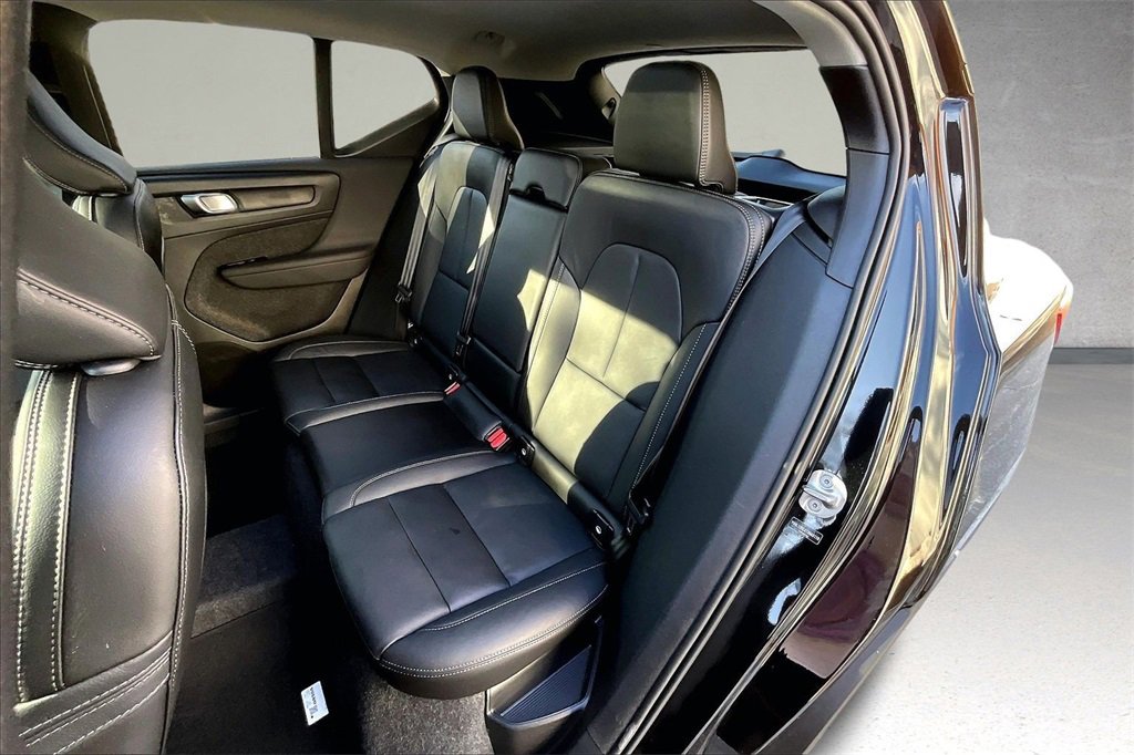 Used 2026 Volvo XC40 B5 Plus w/ Protection Package Premier image 21