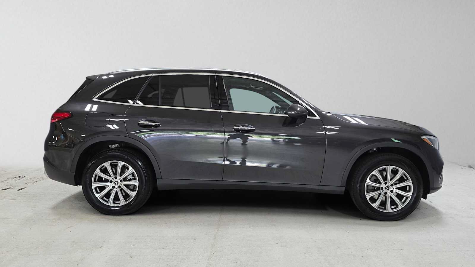 Certified 2026 Mercedes-Benz GLC 300 4MATIC image 2