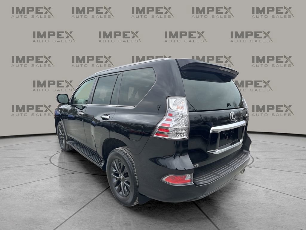 Used 2022 Lexus GX 460 Premium w/ Premium Plus Package image 3