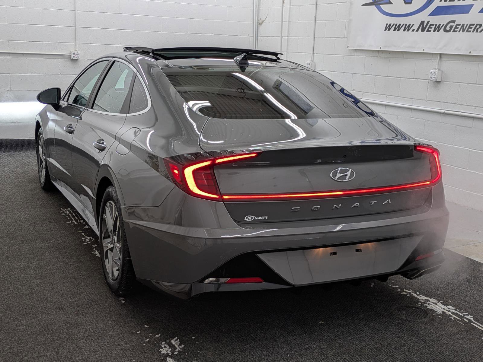 Used 2022 Hyundai Sonata SEL w/ Convenience Package image 15