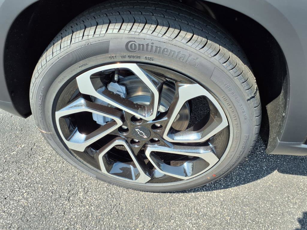New 2025 Chevrolet Trax RS image 9