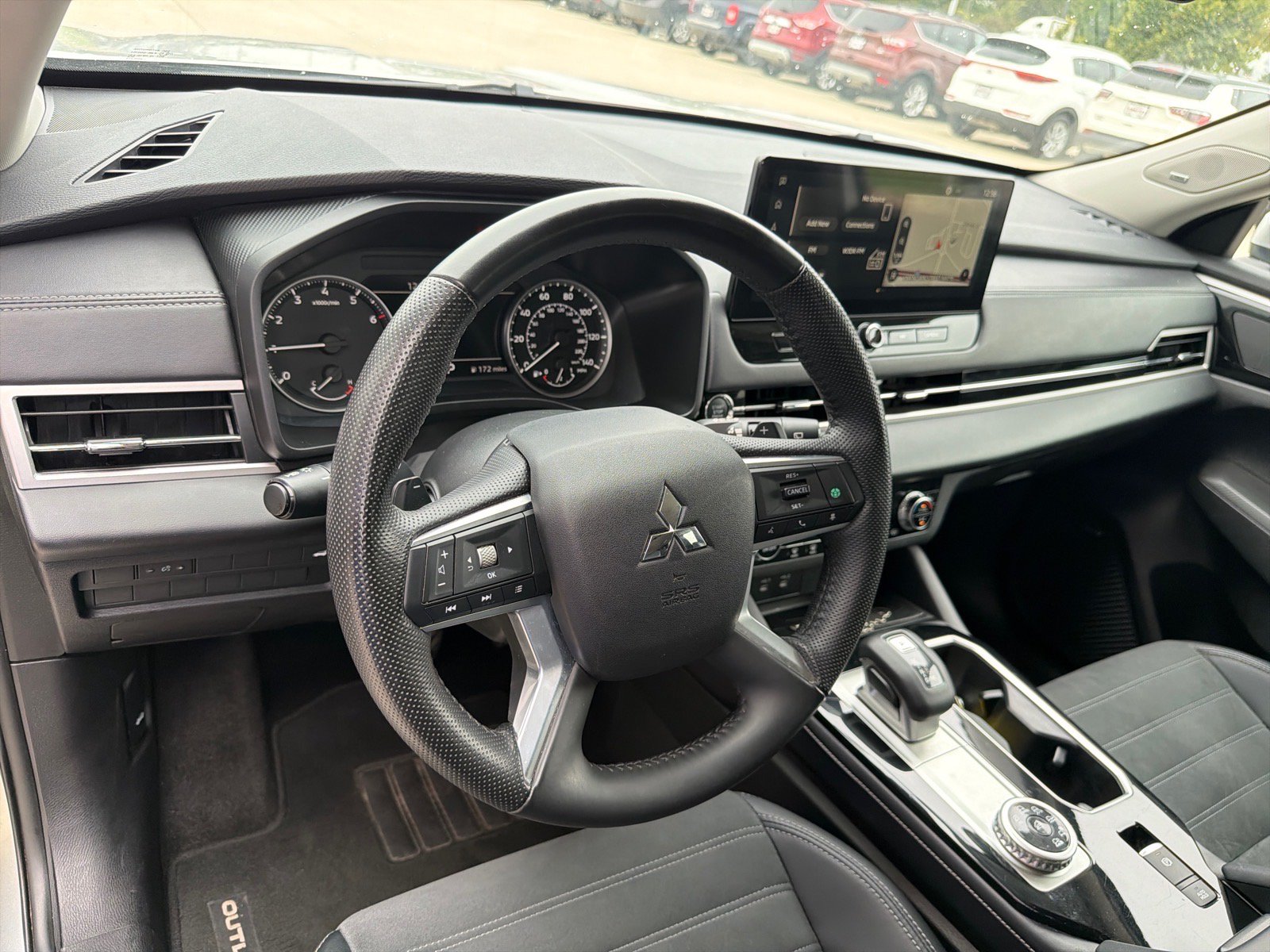 Used 2025 Mitsubishi Outlander SE AWD/4WD image 14