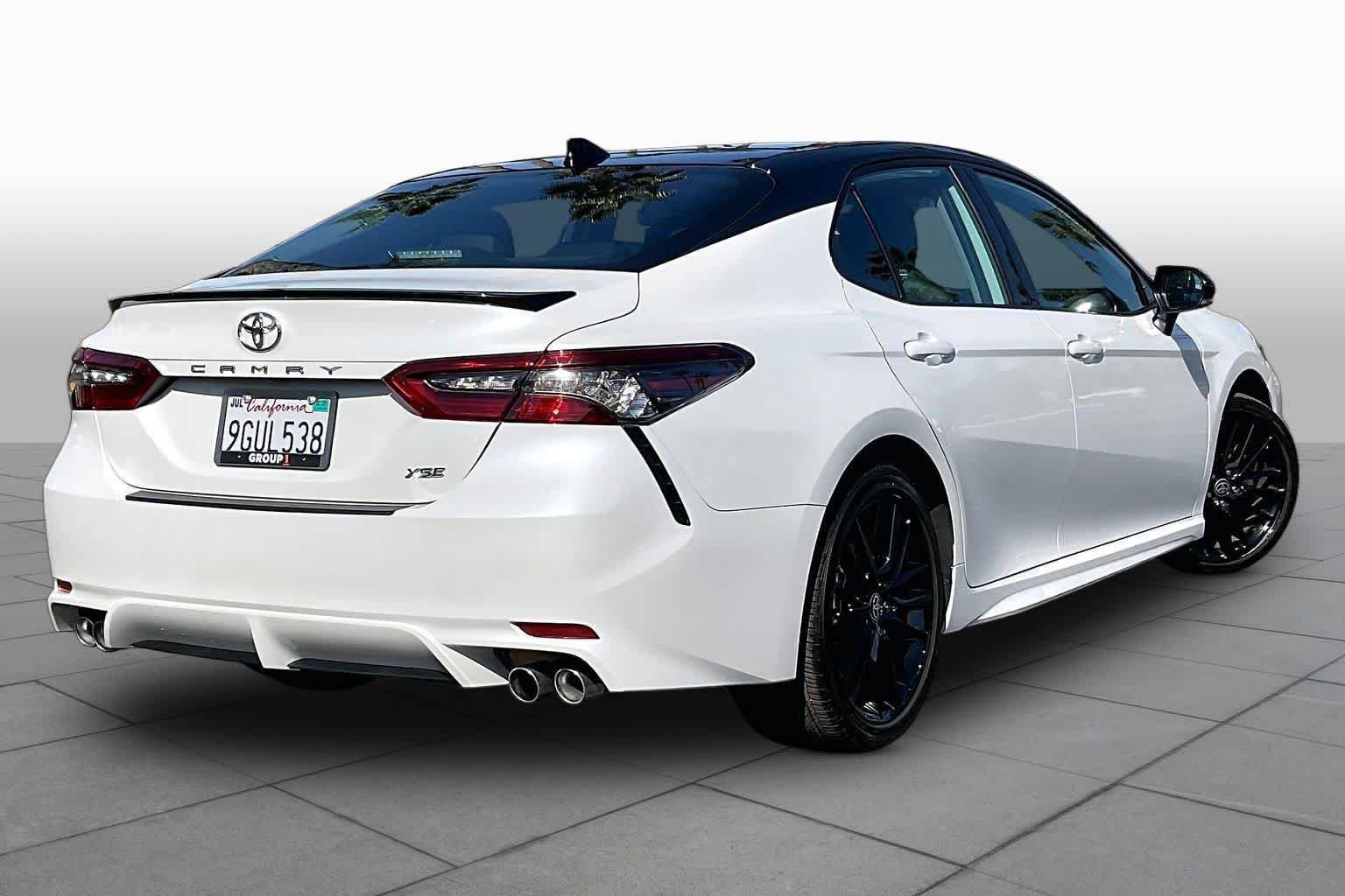 Used 2023 Toyota Camry XSE FWD image 12