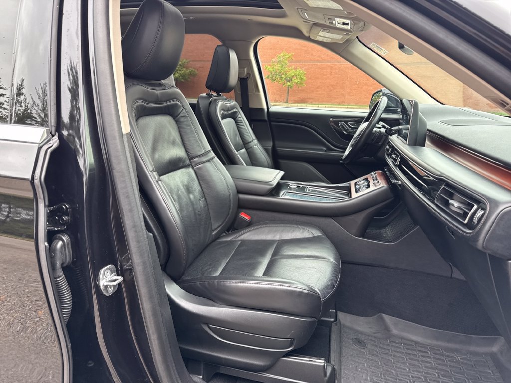 Used 2021 Lincoln Aviator Reserve w/ Elements Package Plus AWD/4WD image 29