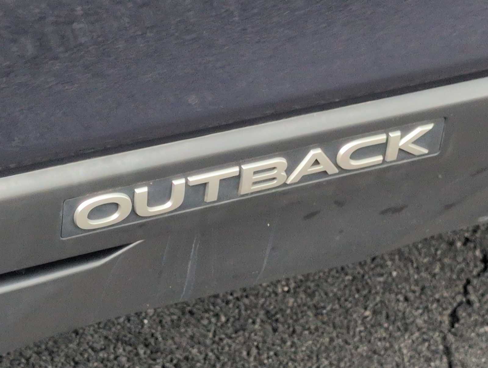 Used 2018 Subaru Outback 2.5i Premium AWD/4WD image 13