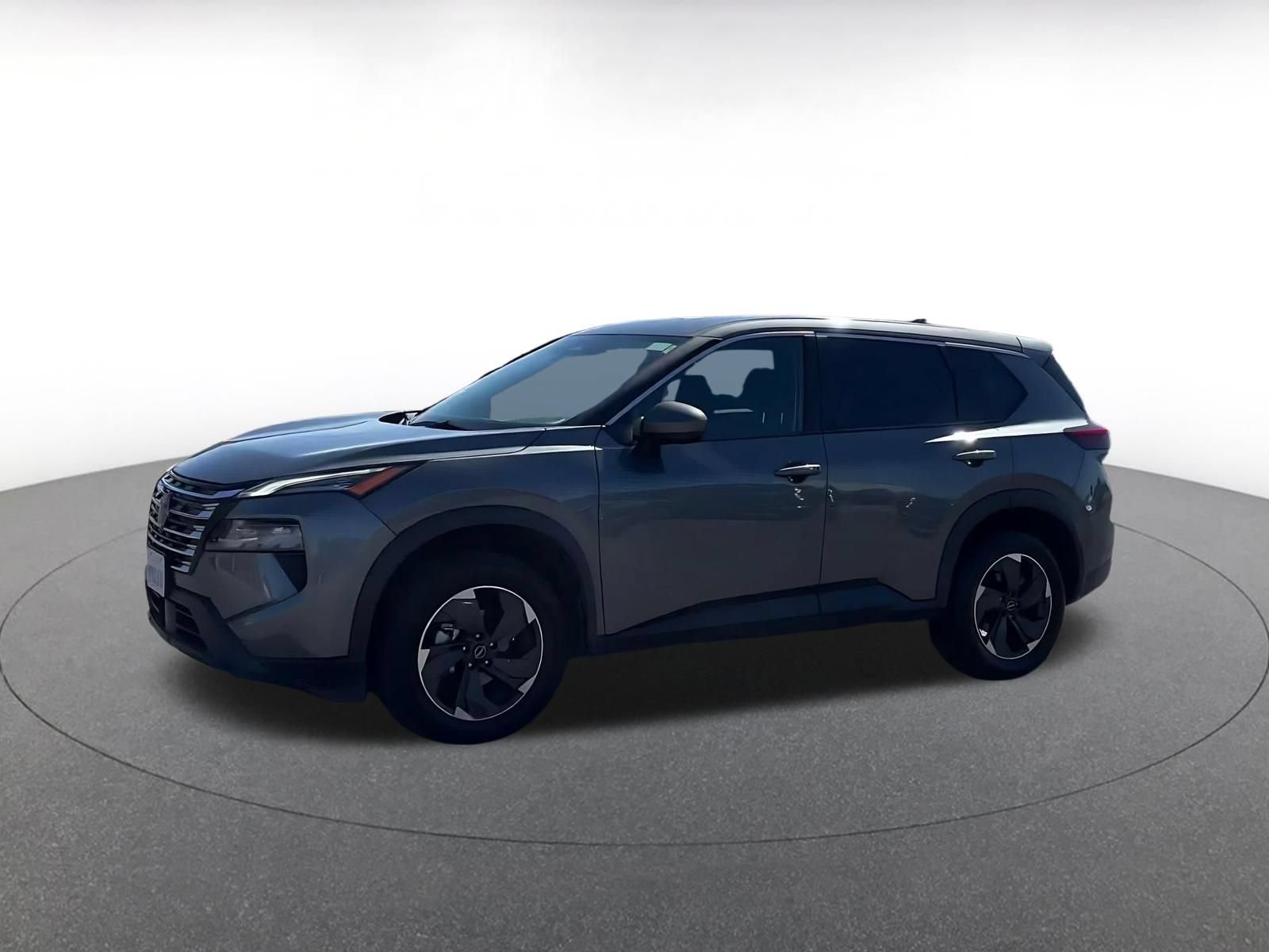 Used 2025 Nissan Rogue SV AWD/4WD image 7