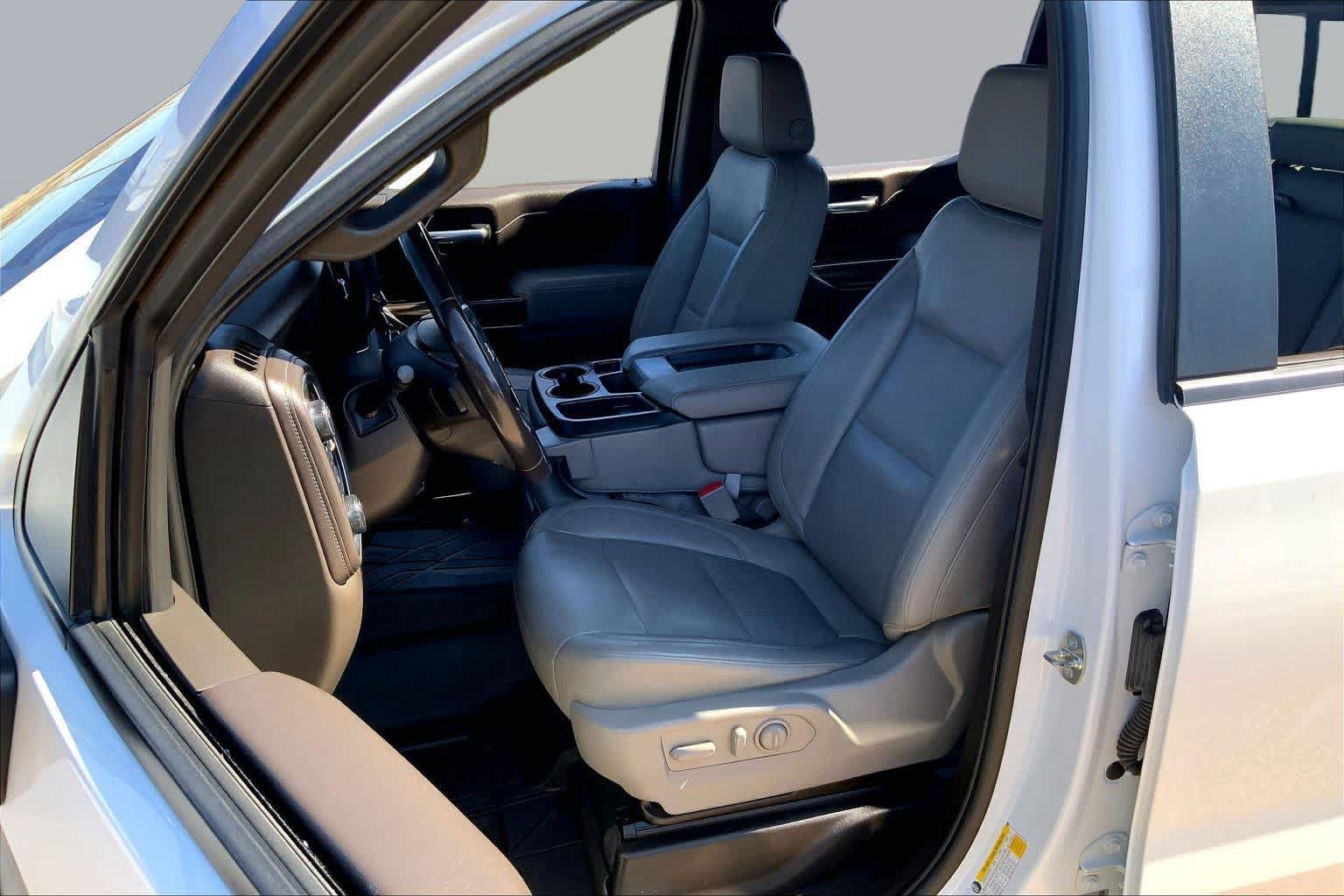 Used 2020 Chevrolet Silverado 1500 LT w/ Texas Edition AWD/4WD image 7