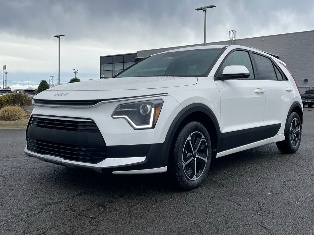 New 2026 Kia Niro LX FWD image 3
