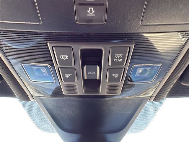 Certified 2024 Volkswagen Tiguan SE R-Line image 26