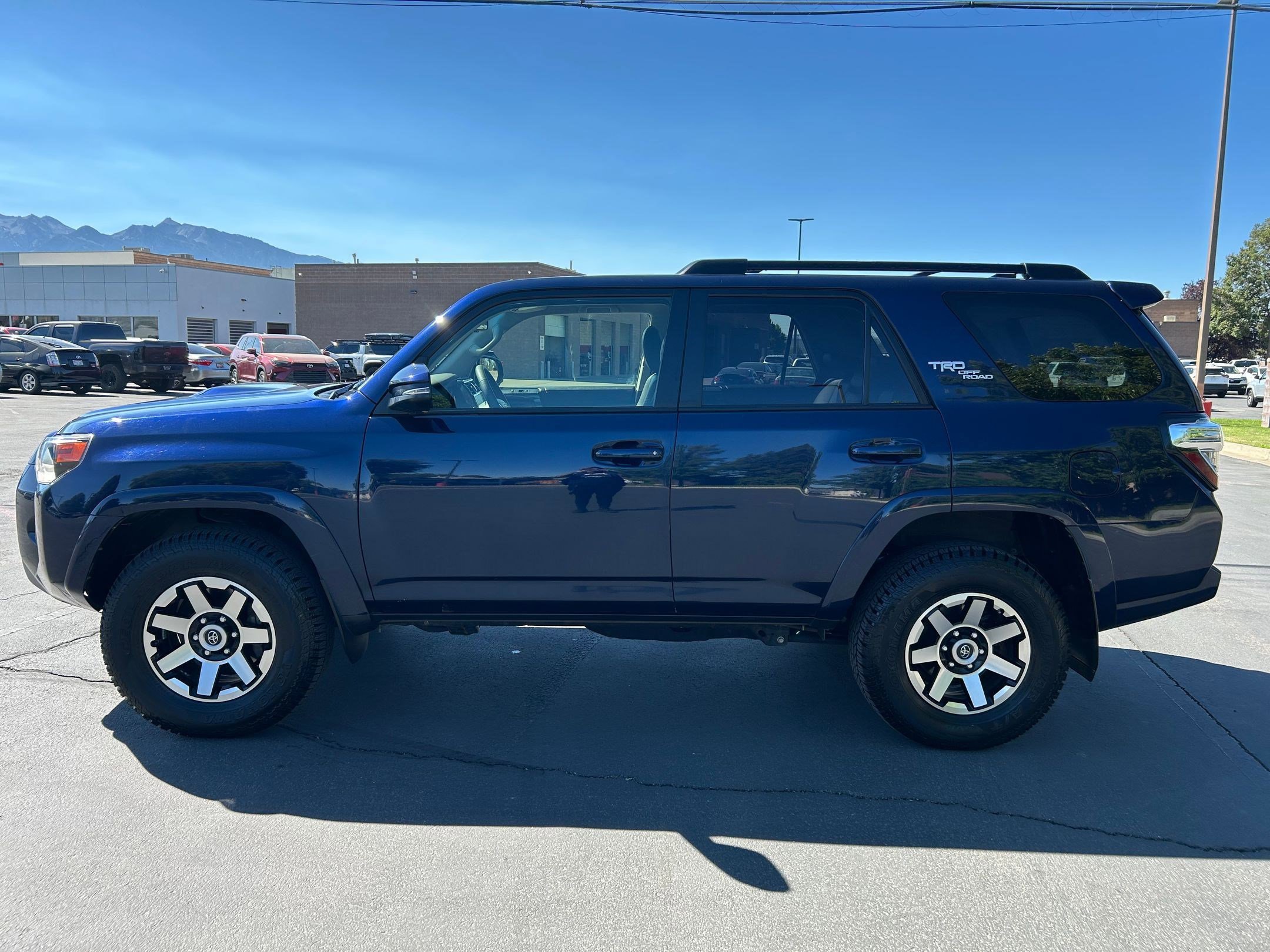 Certified 2021 Toyota 4Runner TRD Off-Road Premium image 2
