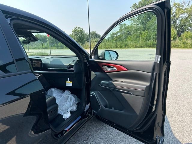 New 2026 Chevrolet Traverse RS w/ LPO, Floor Liner Package image 37