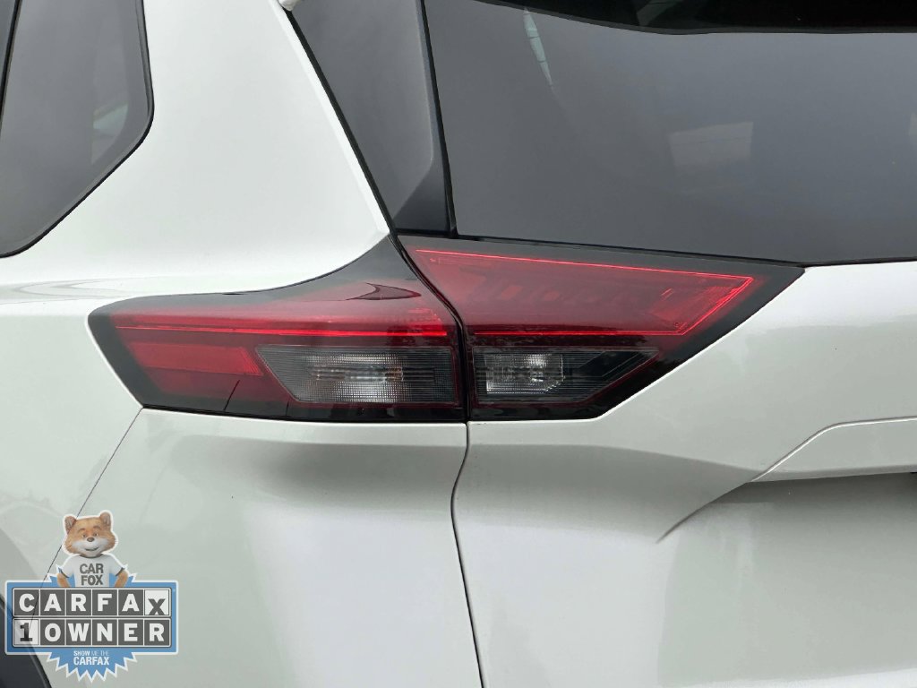 Used 2023 Nissan Rogue SV AWD/4WD image 10
