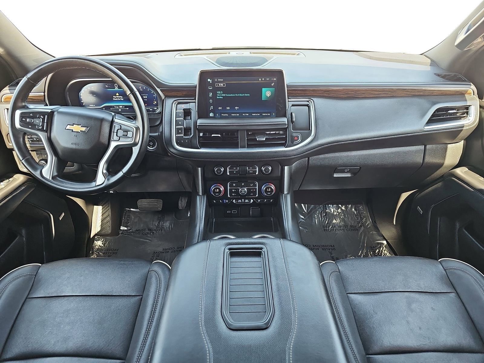 Used 2023 Chevrolet Suburban Premier image 10