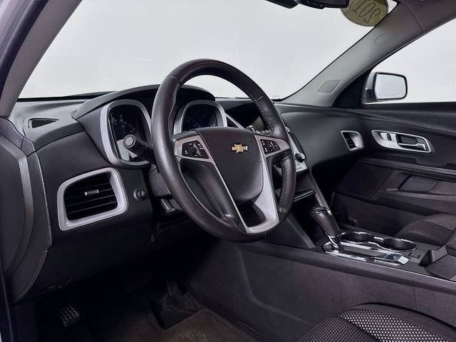 Used 2017 Chevrolet Equinox LT w/ Convenience Package image 9