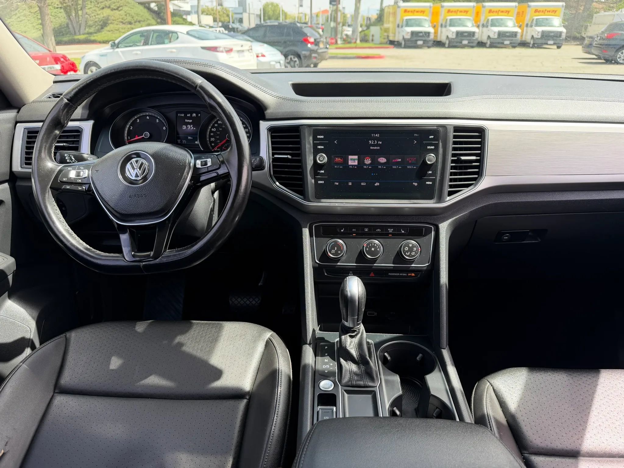 Used 2018 Volkswagen Atlas SE FWD image 8