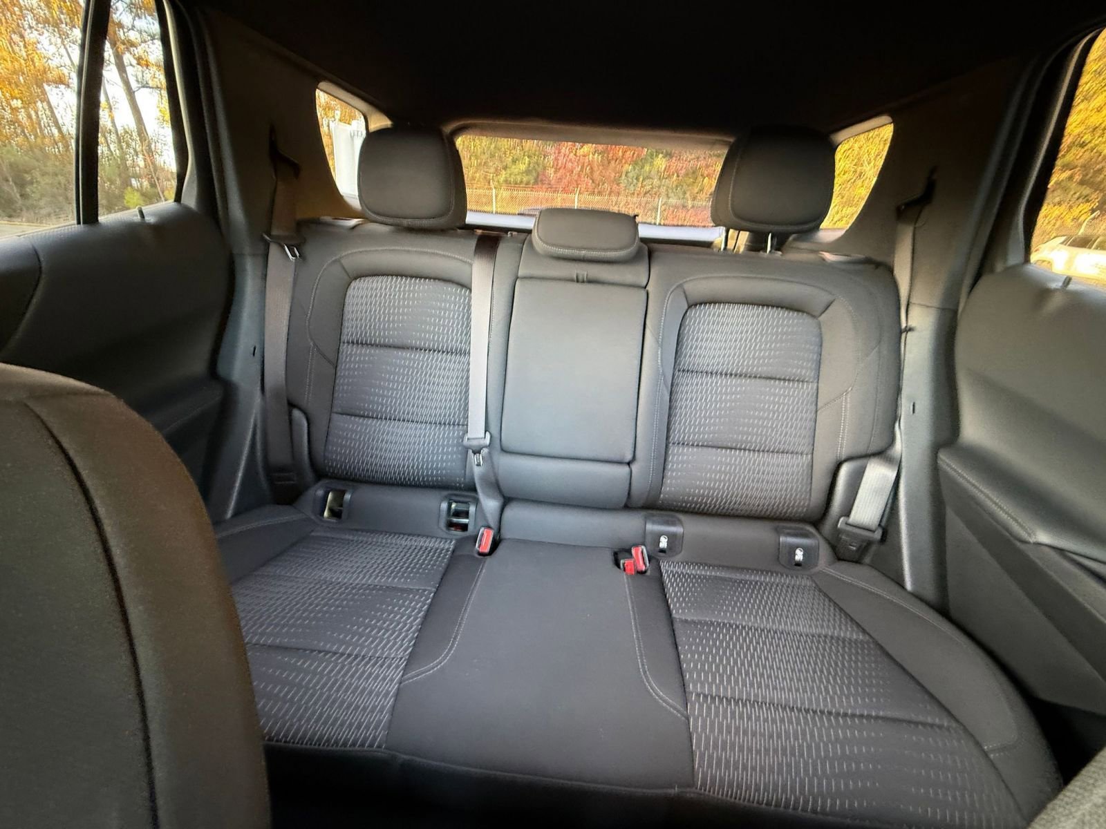 Used 2025 Chevrolet Equinox LT image 38