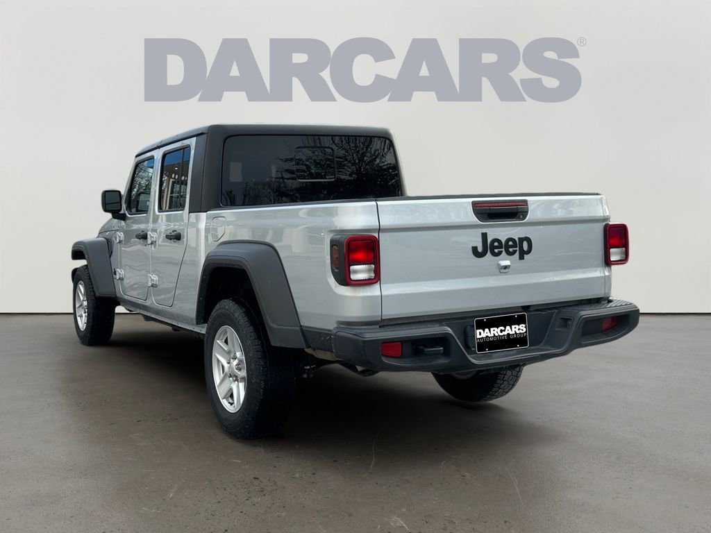 Used 2023 Jeep Gladiator Sport image 5