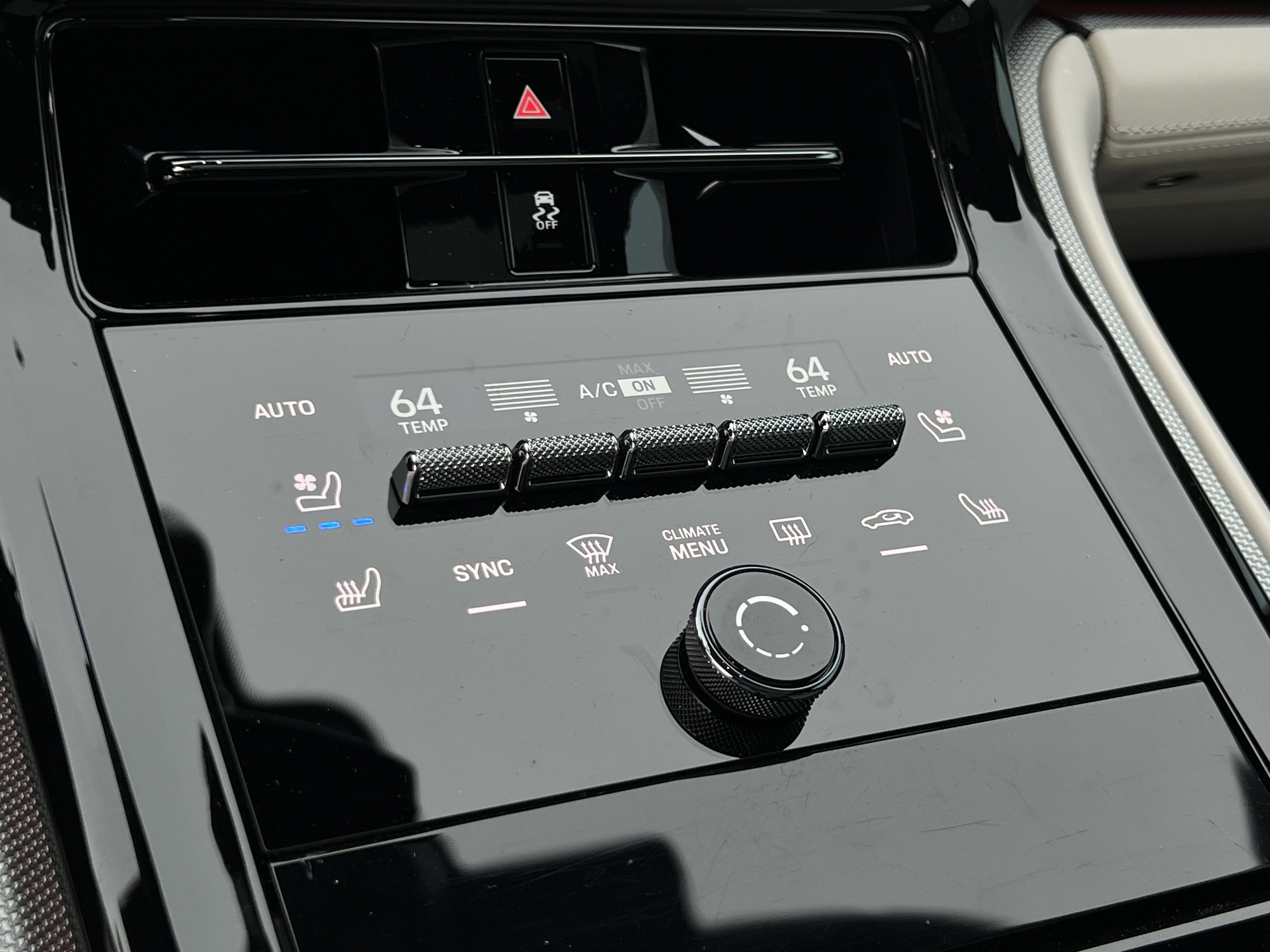 Used 2024 Porsche Panamera 4 AWD/4WD image 18