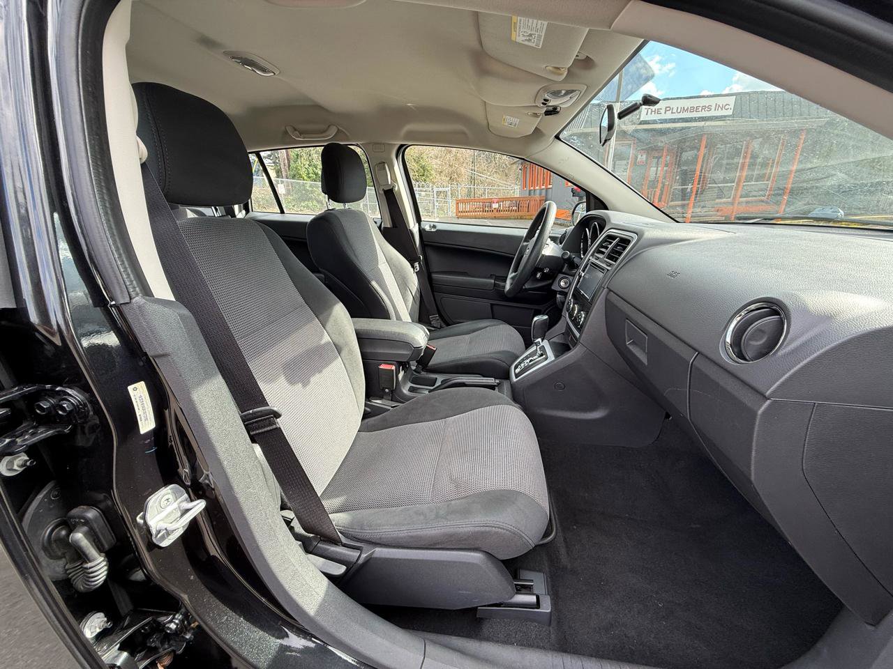 Used 2010 Dodge Caliber SXT image 17