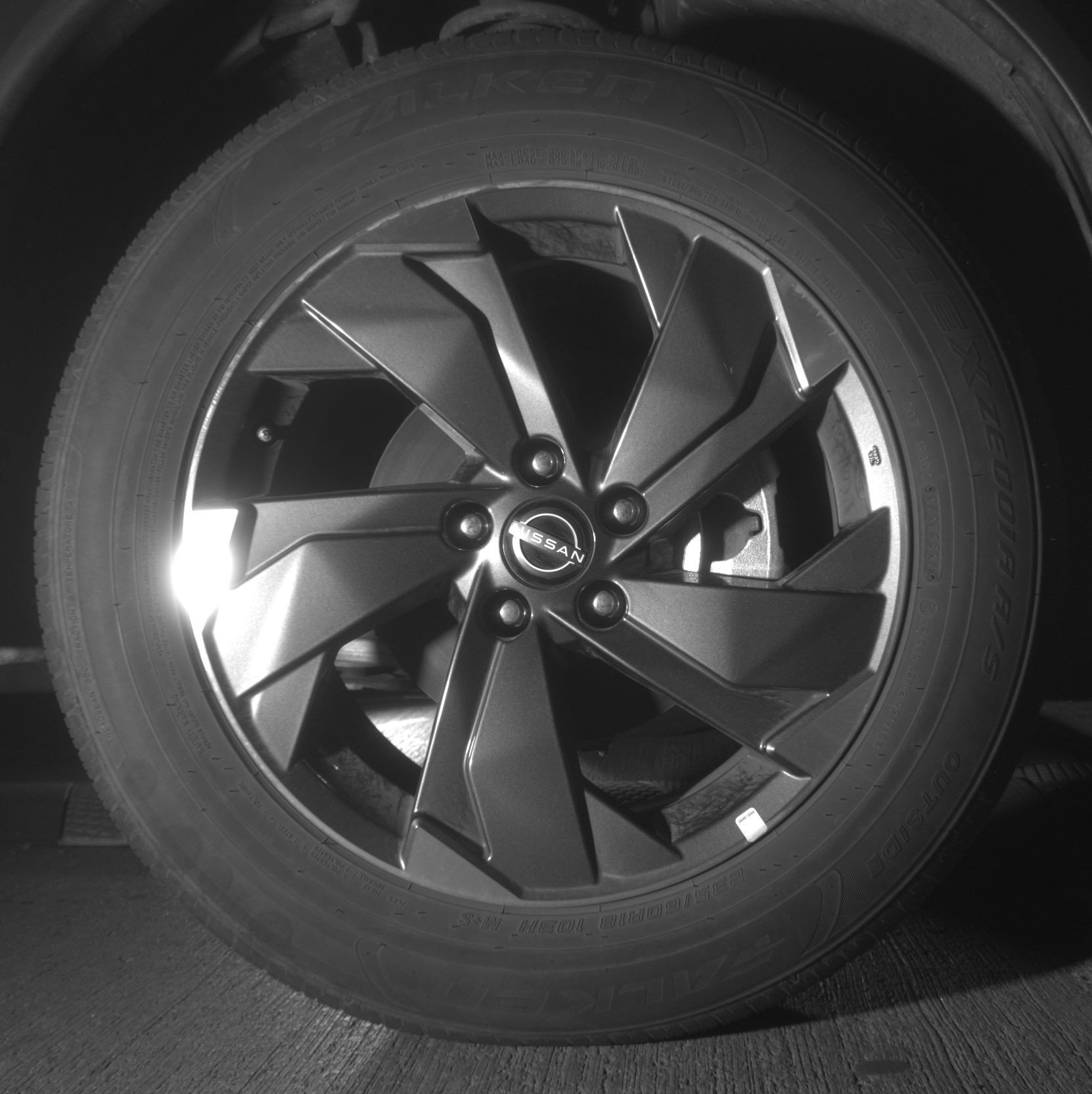 Used 2025 Nissan Rogue SV image 13