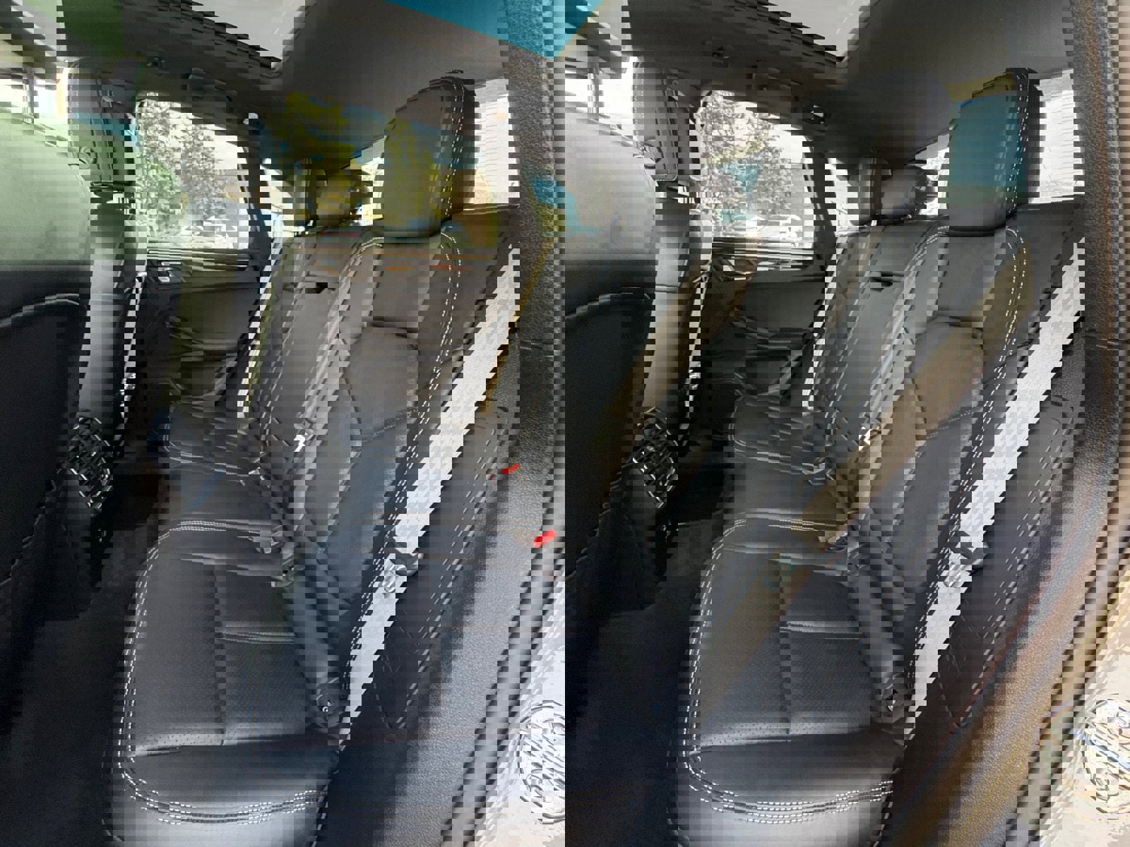 Certified 2023 Porsche Macan S image 21