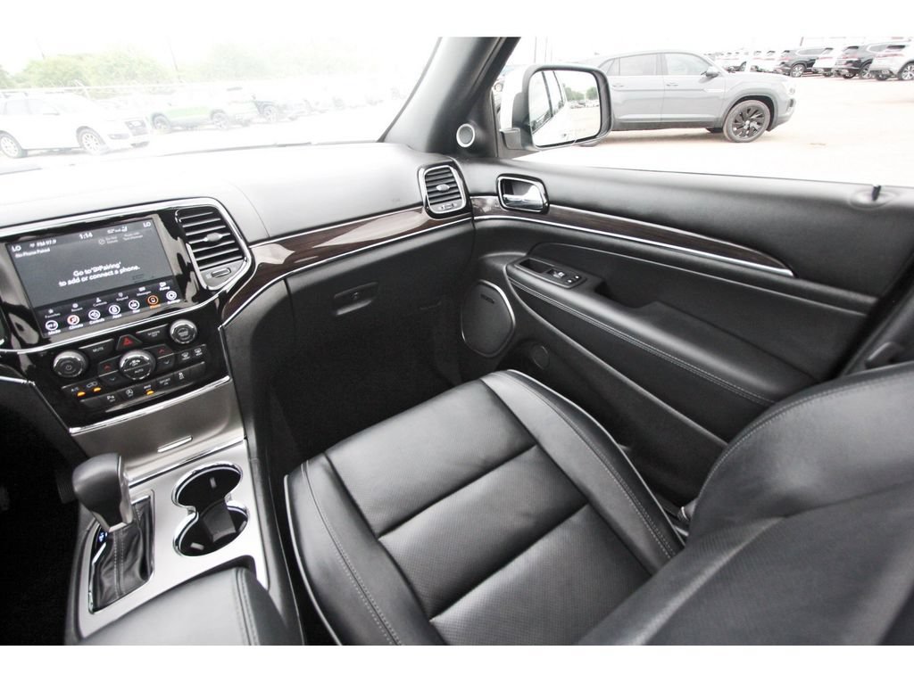 Used 2021 Jeep Grand Cherokee Overland RWD image 12