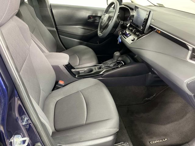 Used 2022 Toyota Corolla LE image 11