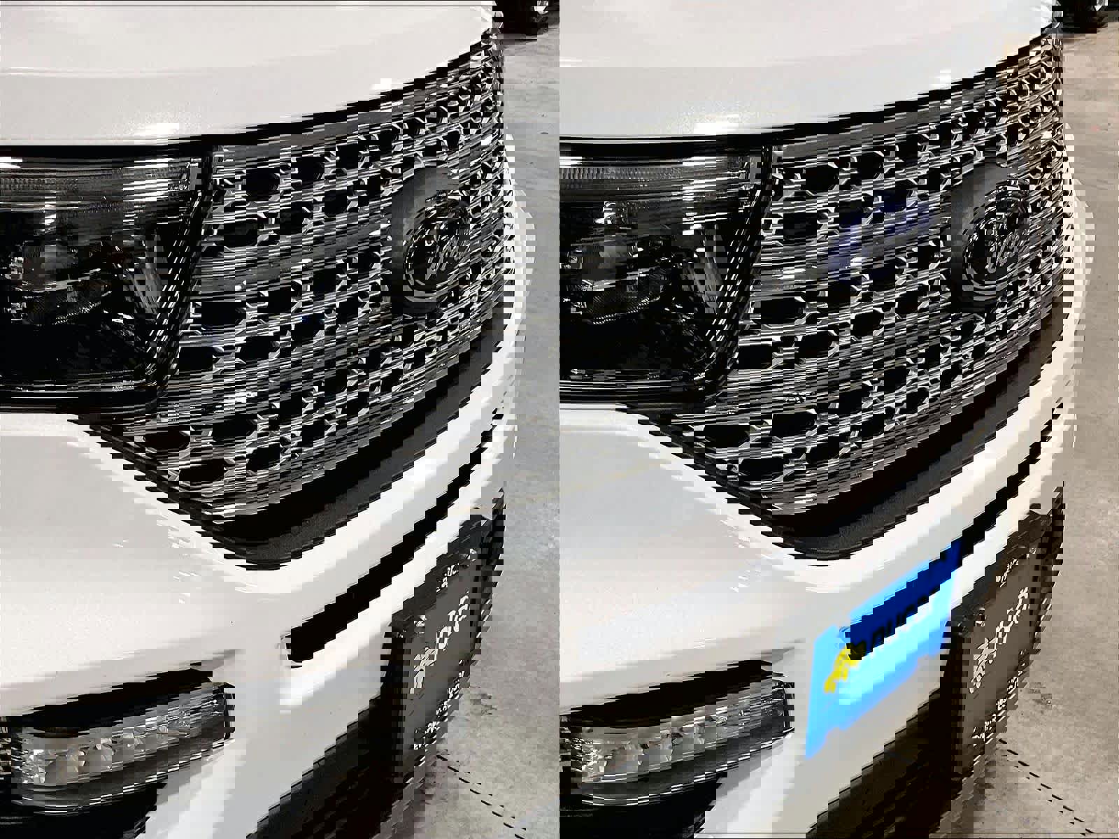 Used 2023 Ford Explorer Limited w/ Limited Technology Package image 33