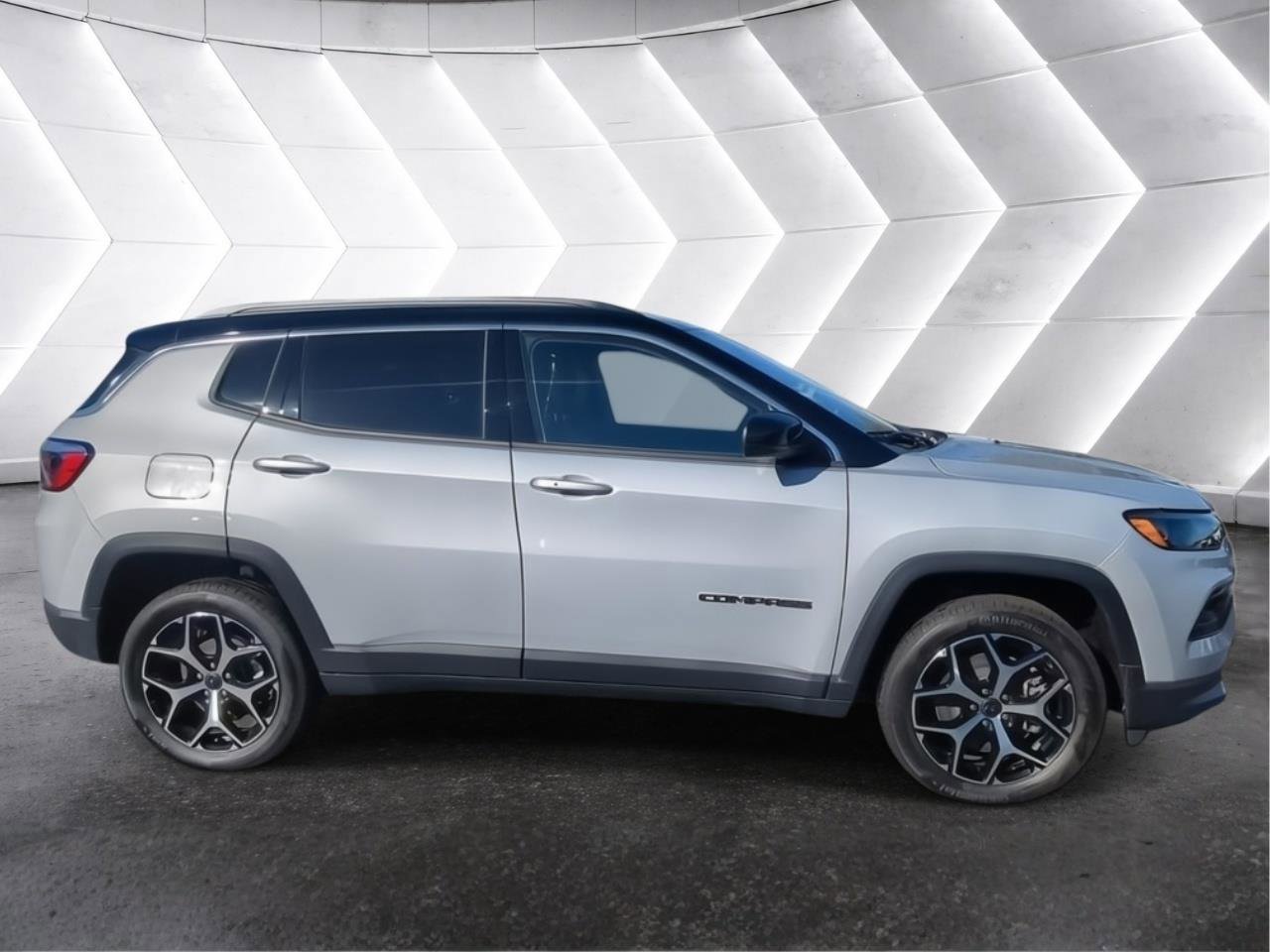 New 2026 Jeep Compass Limited w/ Sun, Sound & Navigation Group AWD/4WD image 7