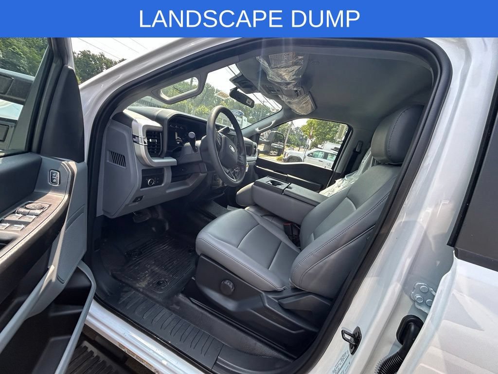 New 2026 Ford F550 4x4 Crew Cab image 12