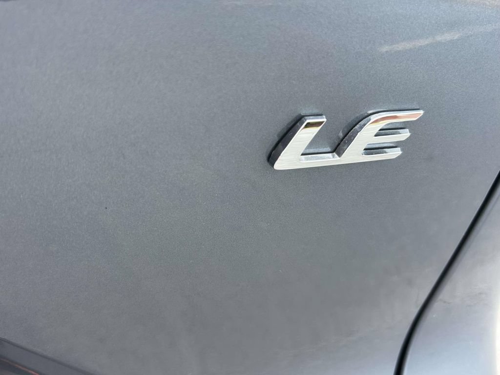 New 2026 Toyota Corolla Cross LE w/ Moonroof Package FWD image 11