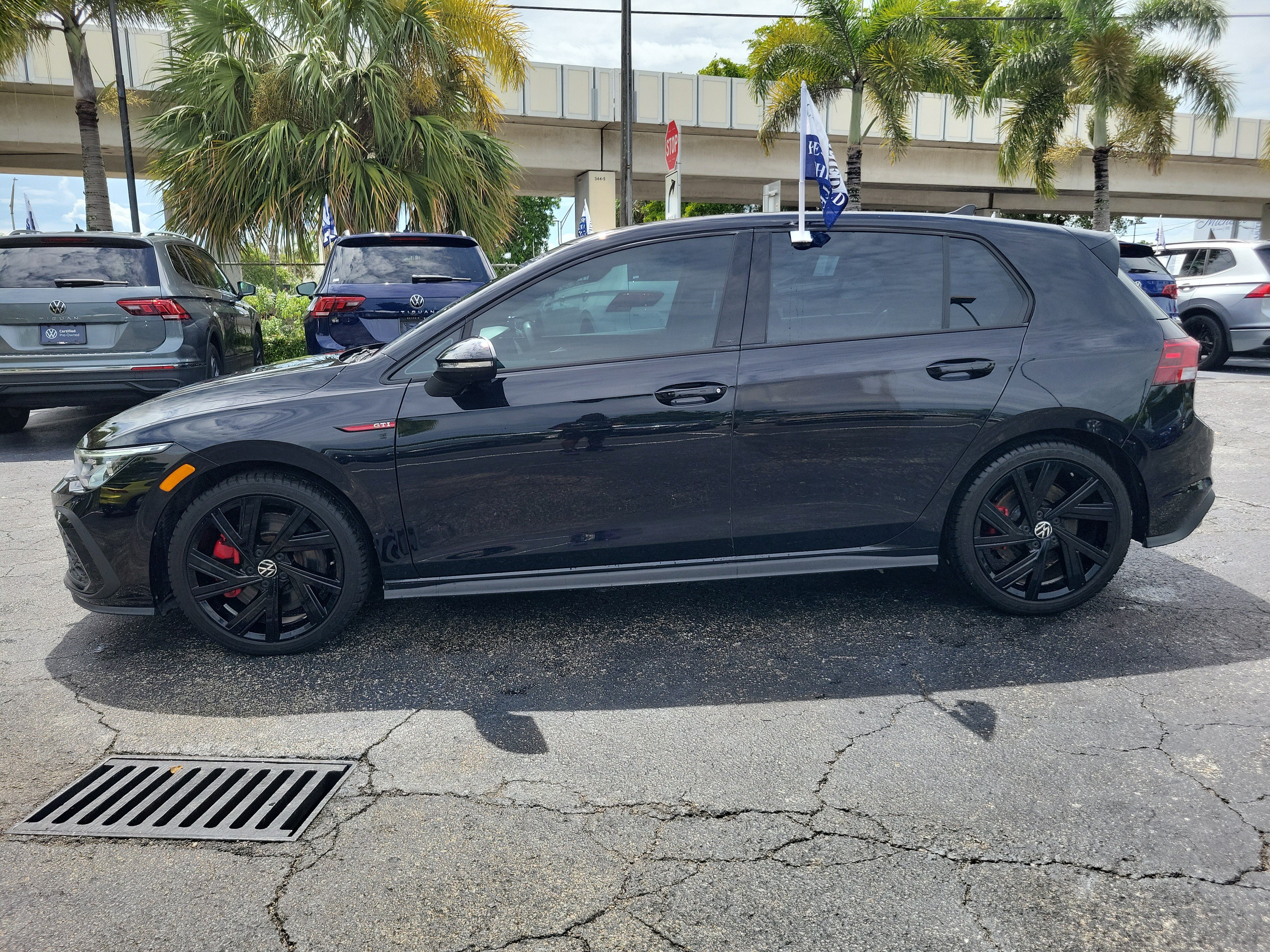 Certified 2023 Volkswagen GTI SE w/ Black Wheel Package FWD image 2