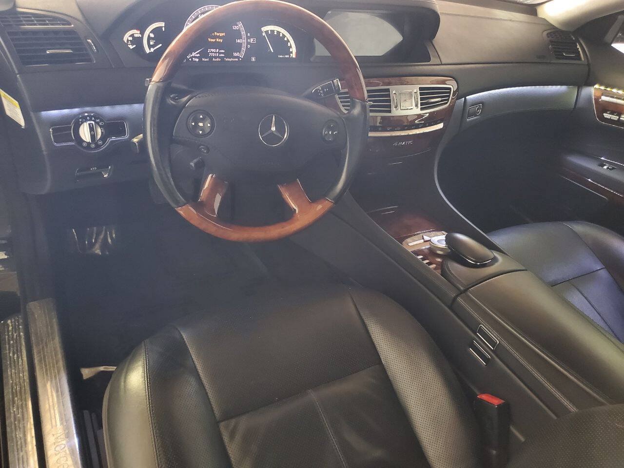 Used 2009 Mercedes-Benz CL 550 4MATIC image 8