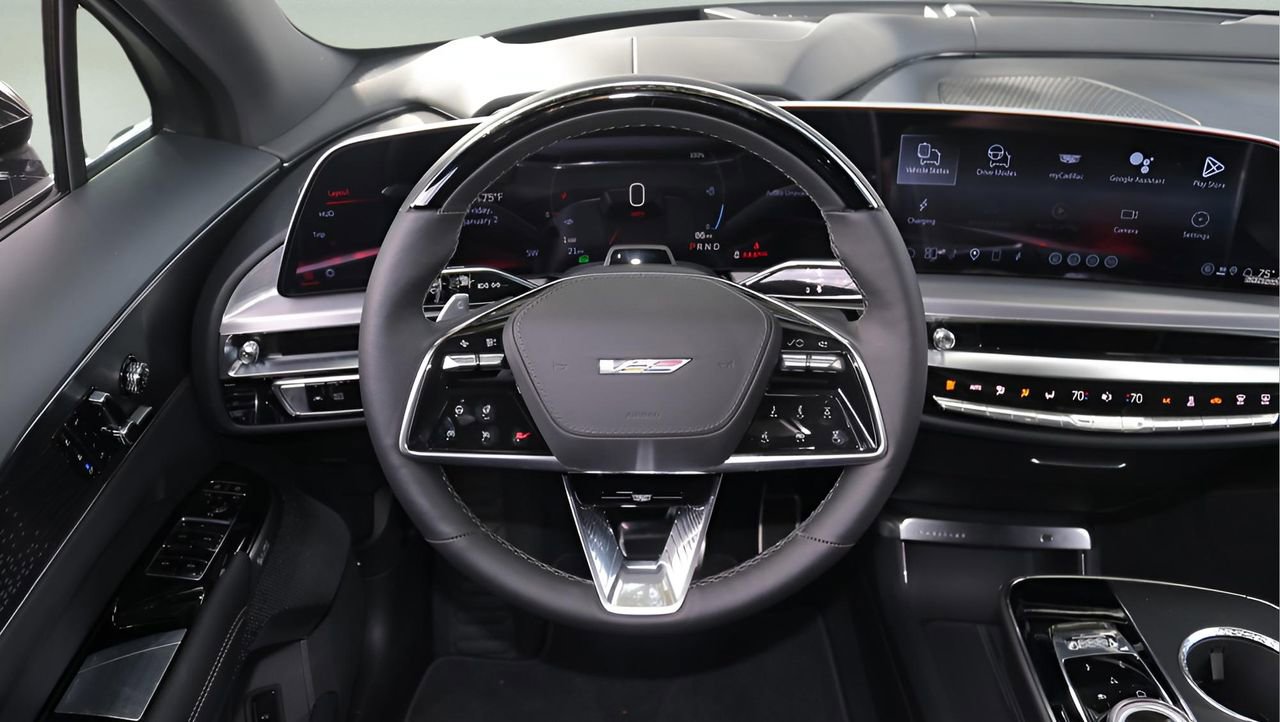 New 2026 Cadillac Lyriq V w/ Exterior Carbon Fiber Package image 15