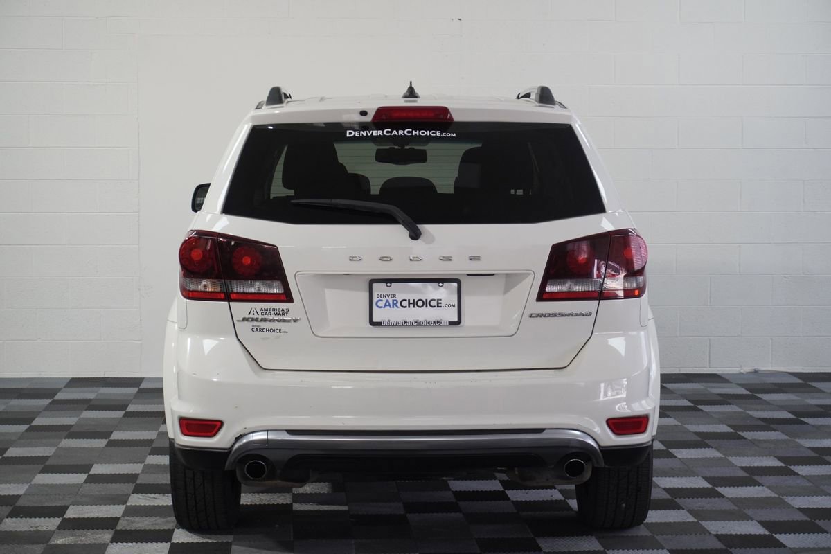 Used 2016 Dodge Journey Crossroad FWD image 4
