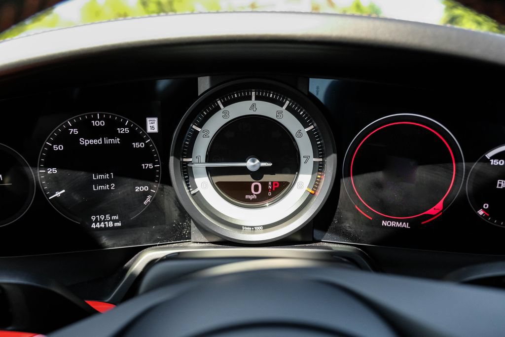Used 2020 Porsche 911 Carrera S RWD image 13