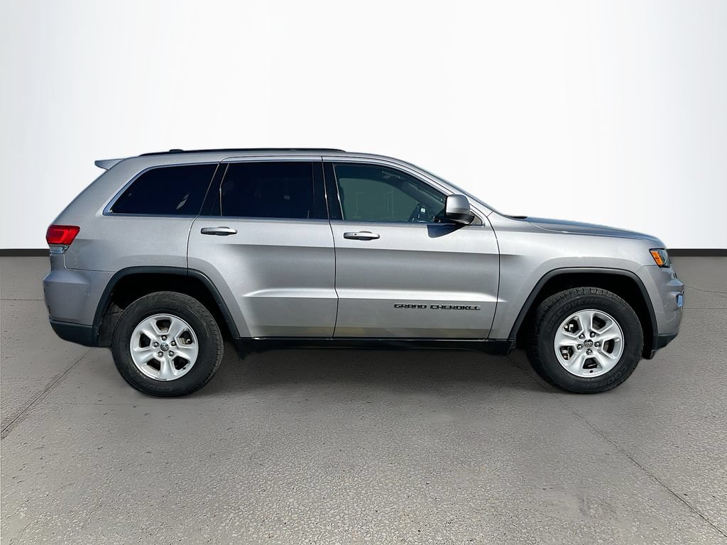Certified 2017 Jeep Grand Cherokee Laredo AWD/4WD image 8