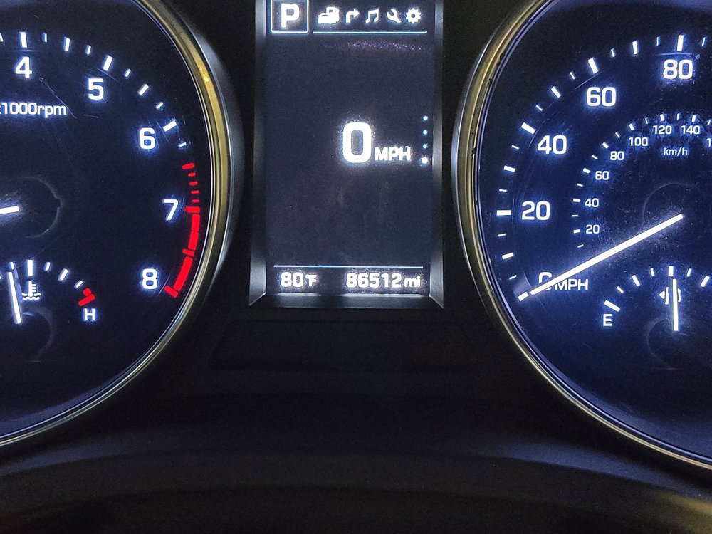 Used 2018 Hyundai Santa Fe Limited w/ Cargo Package FWD image 23