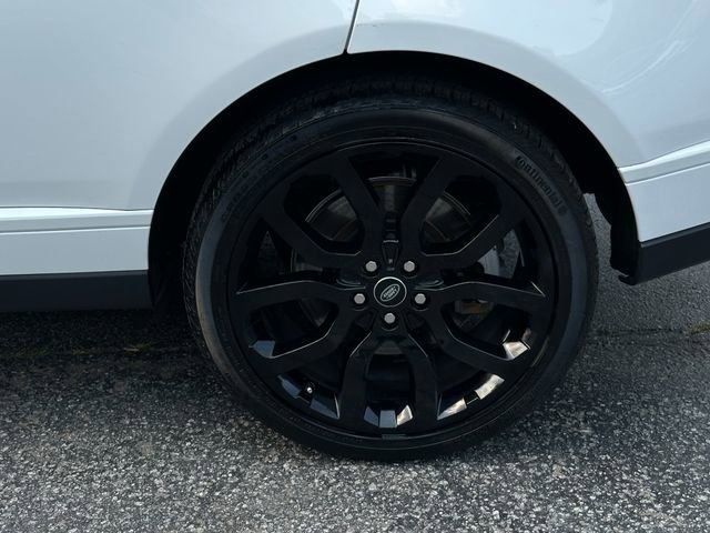 Used 2020 Land Rover Range Rover HSE image 11