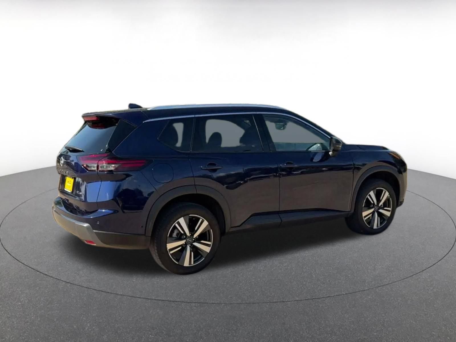Used 2026 Nissan Rogue SL AWD/4WD image 14
