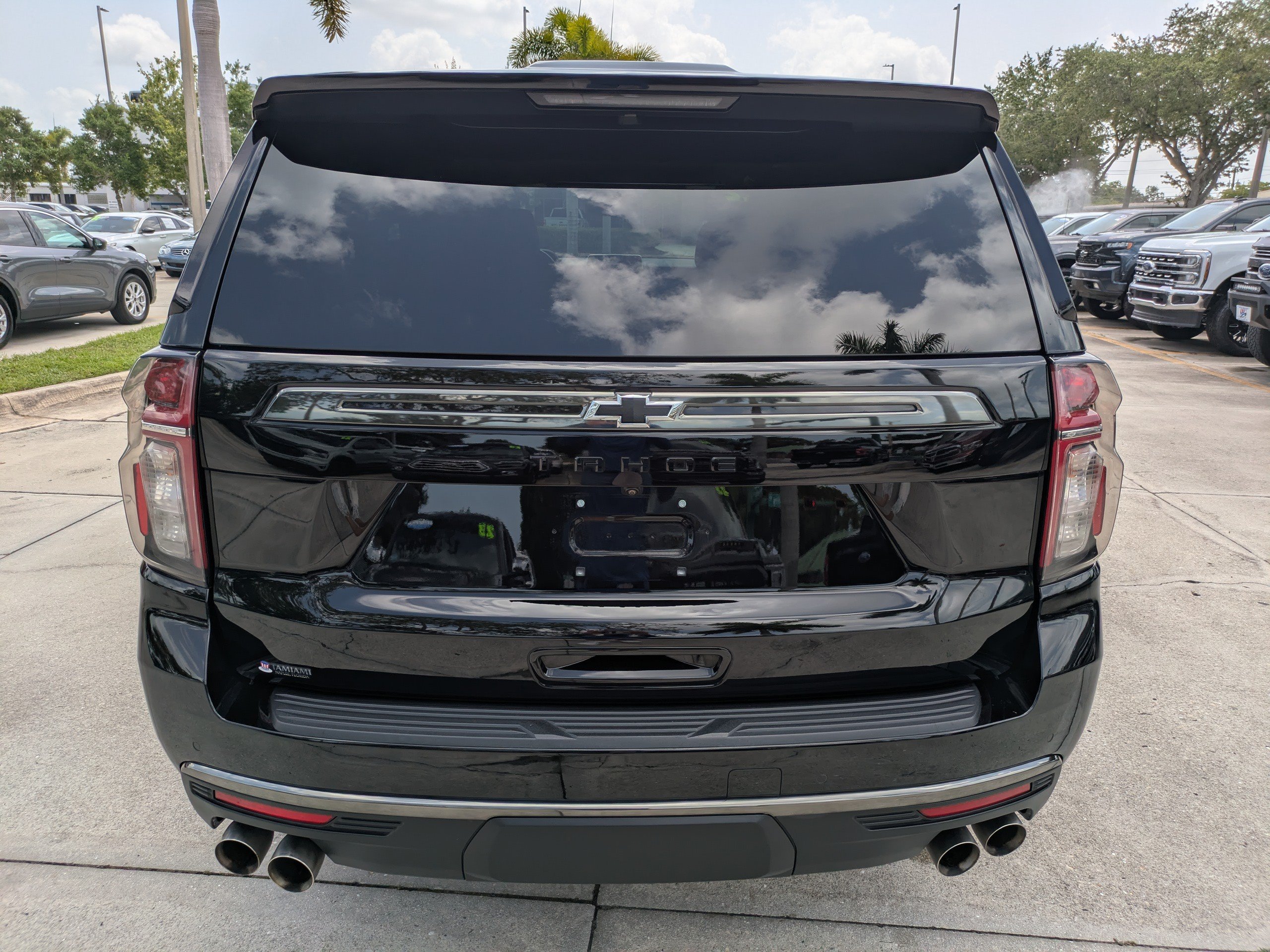 Used 2022 Chevrolet Tahoe Z71 w/ Off-Road Capability Package AWD/4WD image 5